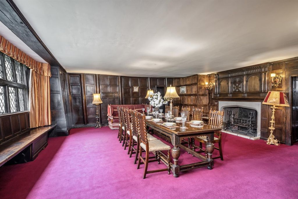 Property photo 3 of 36 98-098  John Senior Great Tangley Manor Shoot.Jpg