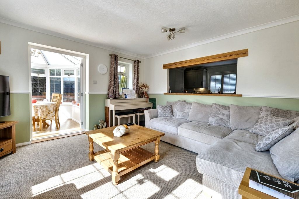 Property photo 3 of 16