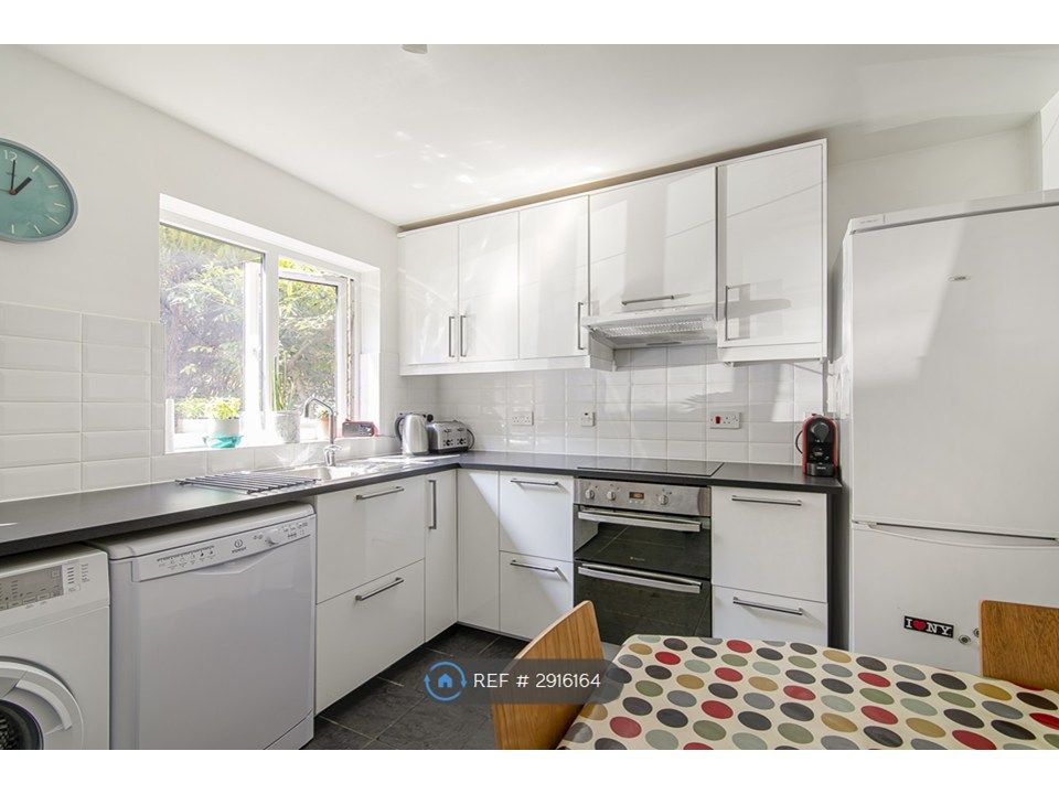 Property photo 2 of 35