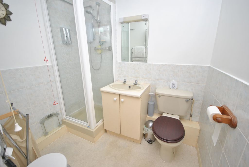 Property photo 3 of 10 Shower Room