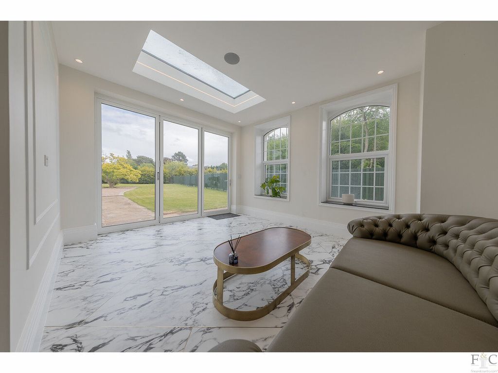 Additional image 14 of 6 bed detached house for saleStoughton Drive South, Leicester LE2