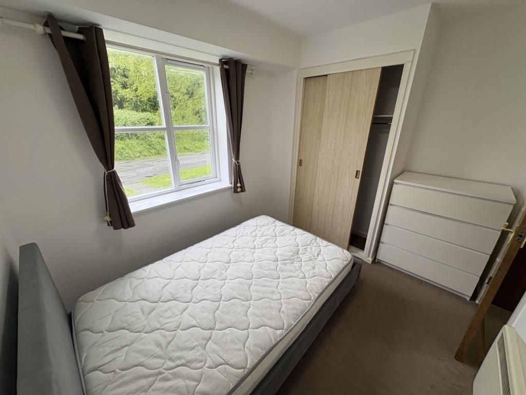Property photo 3 of 6 Master Bedroom
