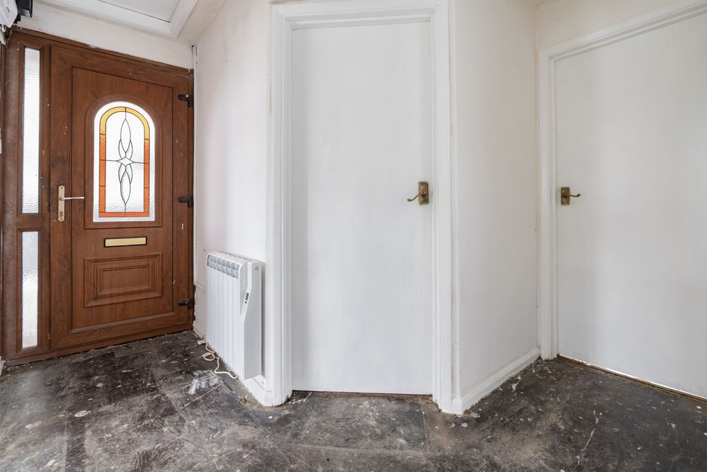 Property photo 3 of 14 Photo 13