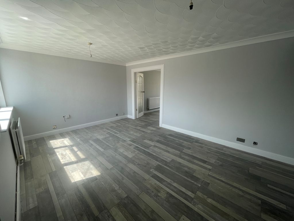 Property photo 3 of 7 View
