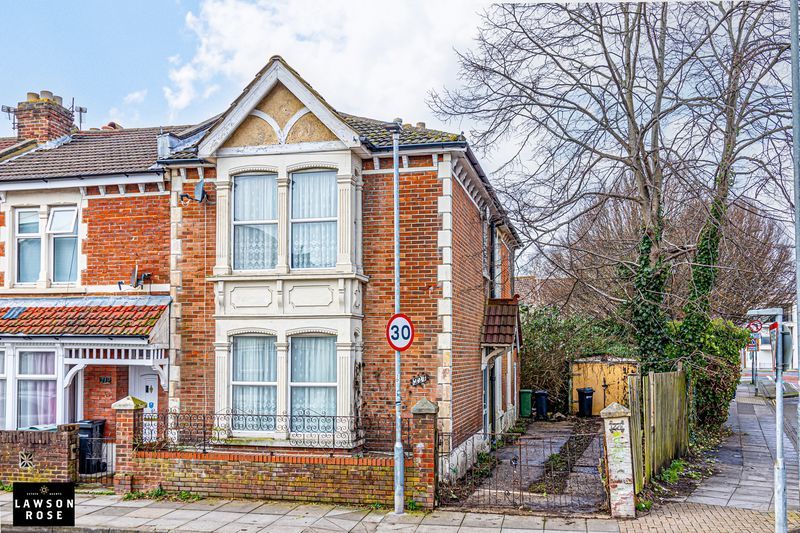 Property photo 1 of 19 .