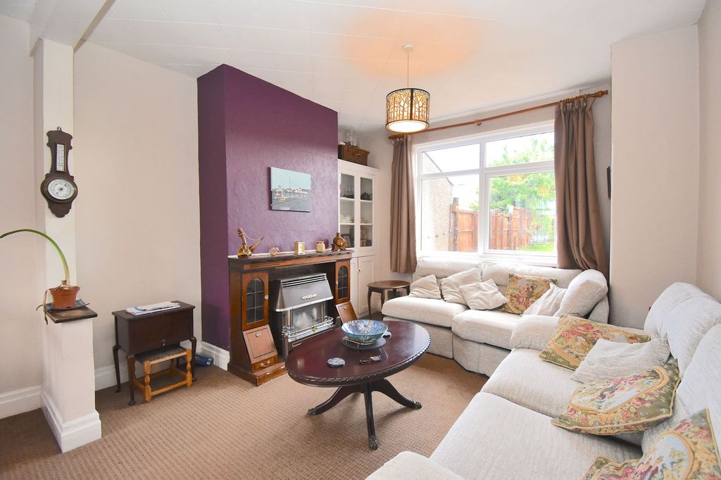 Property photo 2 of 24