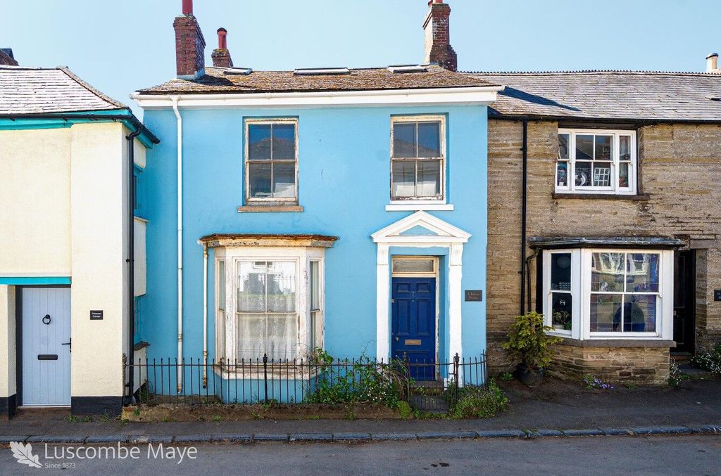 Property photo 1 of 13