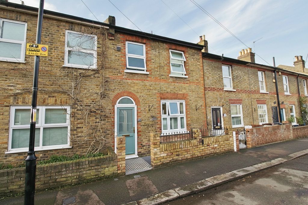 Property photo 1 of 11