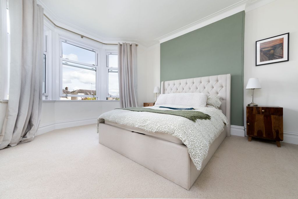 Additional image 4 of 2 bed semi-detached bungalow for saleWelbeck Street, Greenock PA16