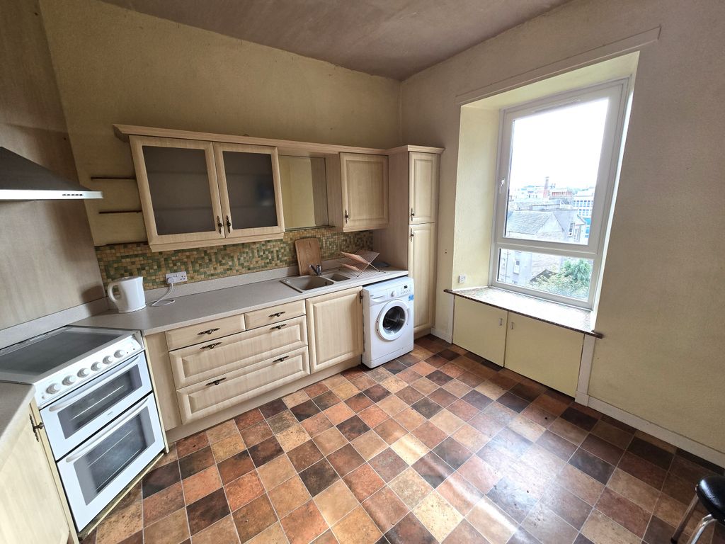 Property photo 3 of 14 3