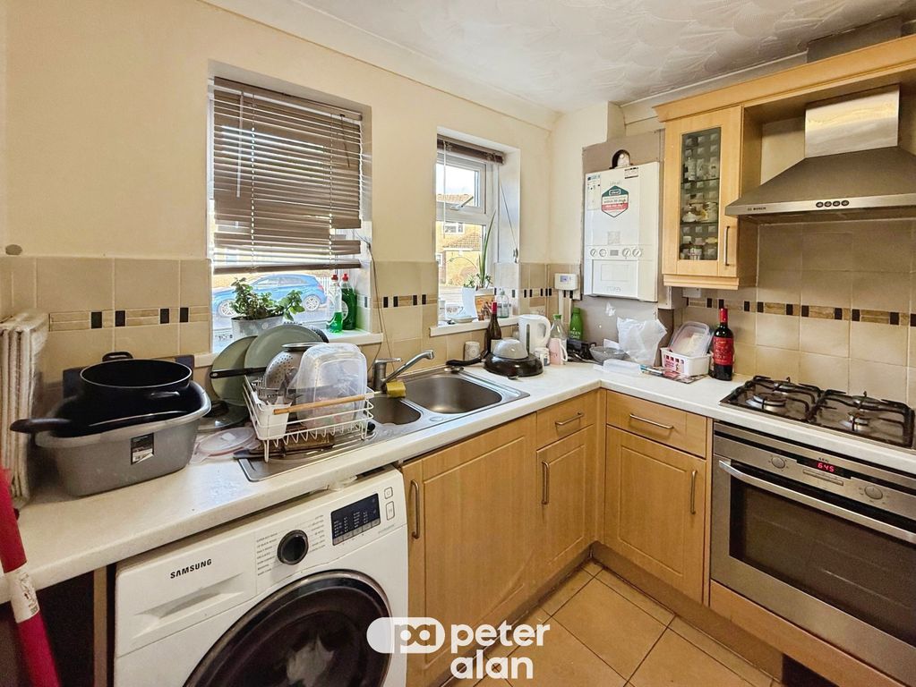 Property photo 1 of 8 Front