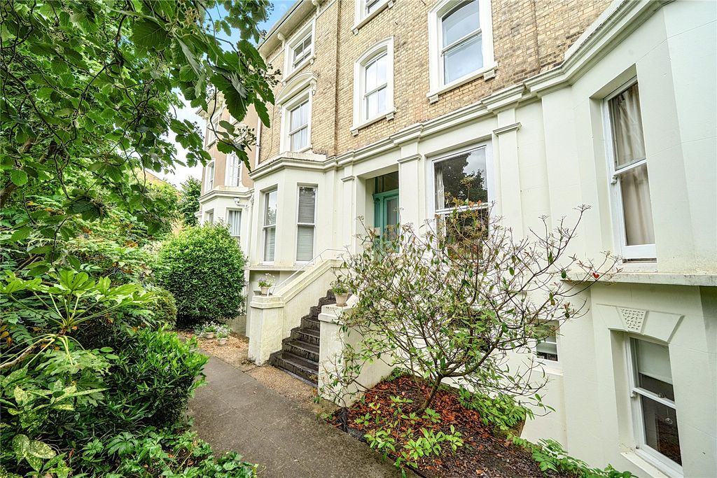 Property photo 1 of 10 Picture No. 20