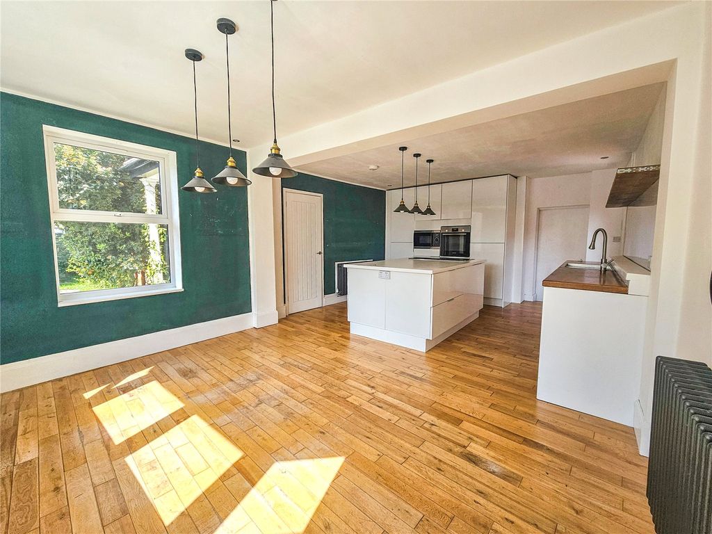 Property photo 2 of 15 Kitchen