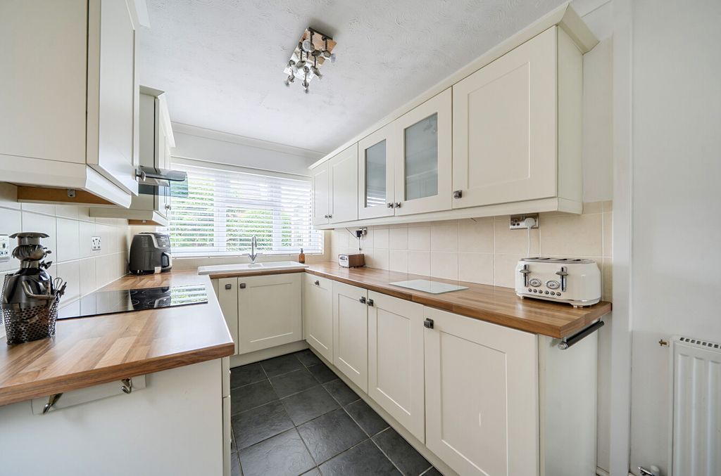 Property photo 3 of 12 1468592106A1d7Fb04c32c