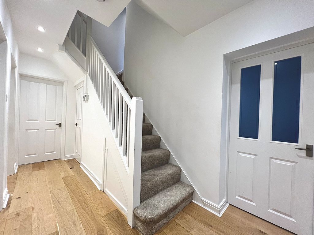 Property photo 2 of 24 Picture No. 22