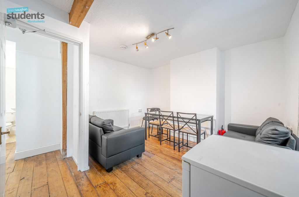 Property photo 1 of 10 954Abcfd-3B43-41A...