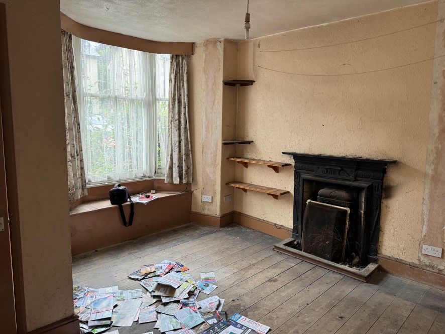 Property photo 2 of 11