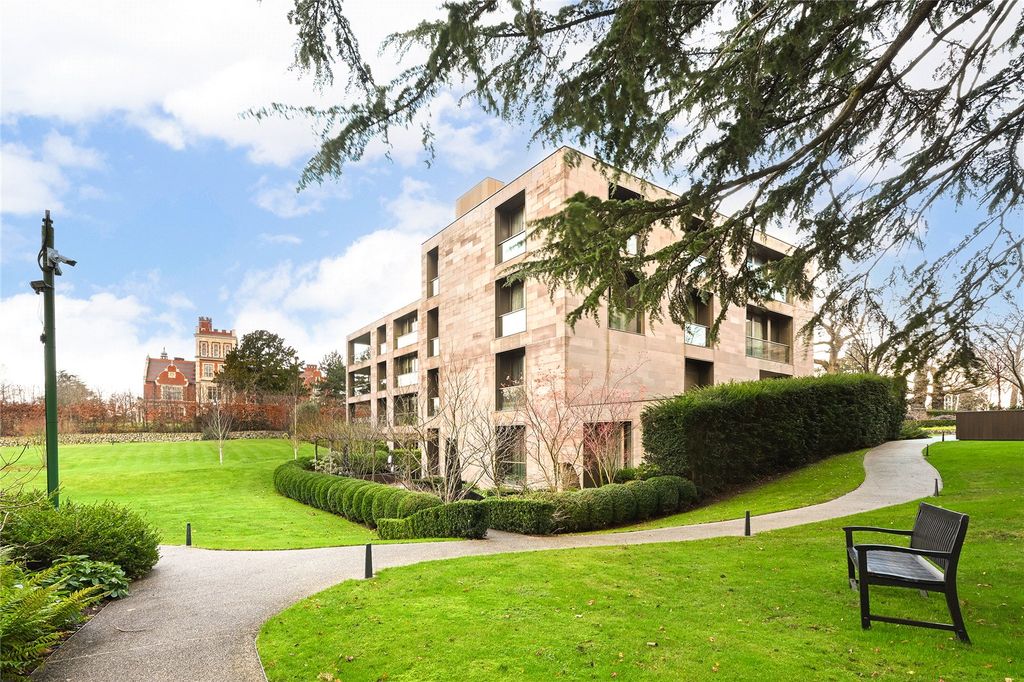 Property photo 3 of 25 External