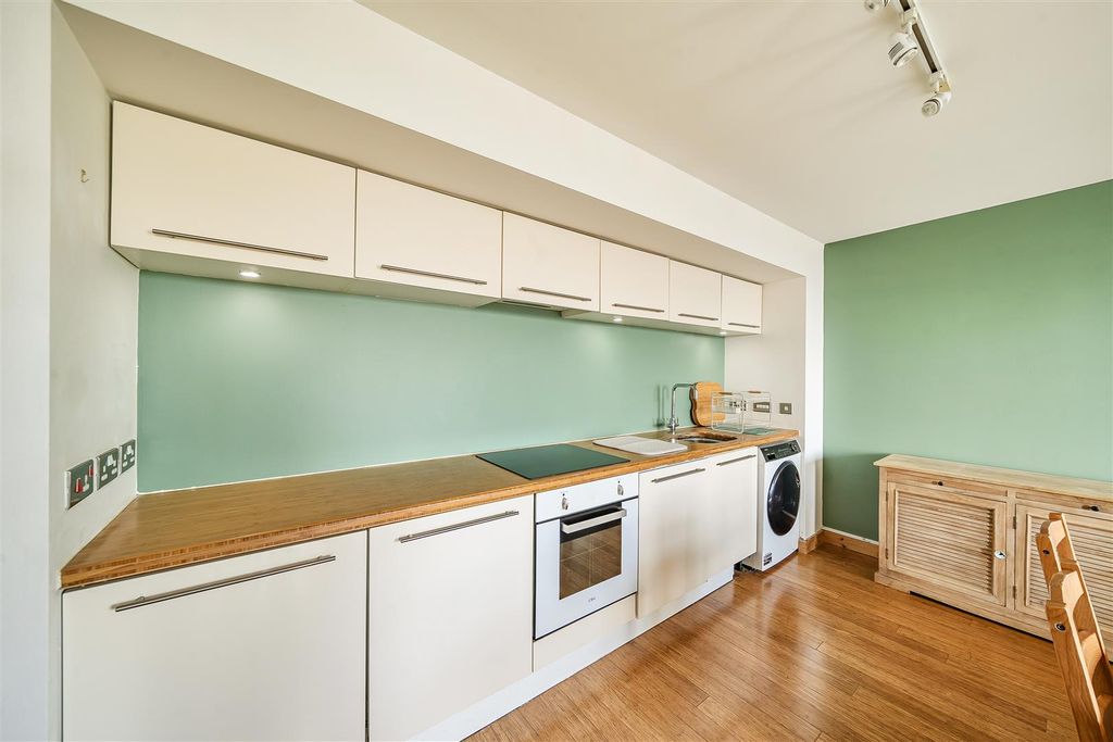 Property photo 3 of 9 1405384-5-697A0E0Fa66Ff.Jpg