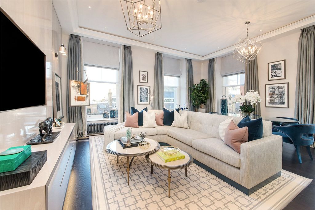 Property photo 1 of 12 The Beecham