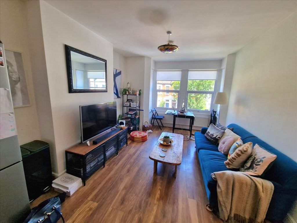 Property photo 3 of 13