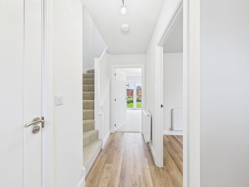 Property photo 2 of 14 Annesley Hallway