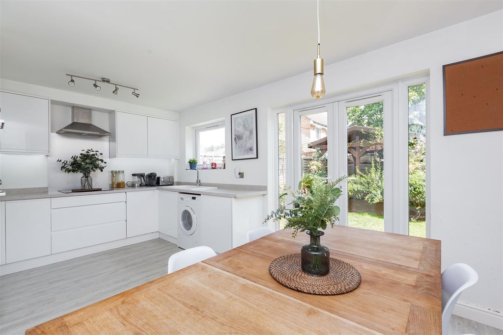 Property photo 2 of 14 Kitchen/Diner