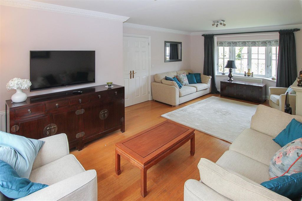 Property photo 3 of 41 Img_4389-3.Jpg