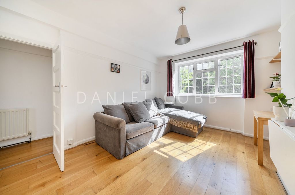 Property photo 3 of 19