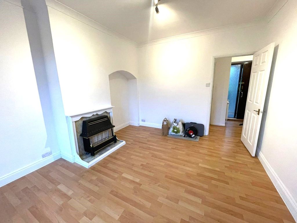 Property photo 3 of 17 Picture No. 08