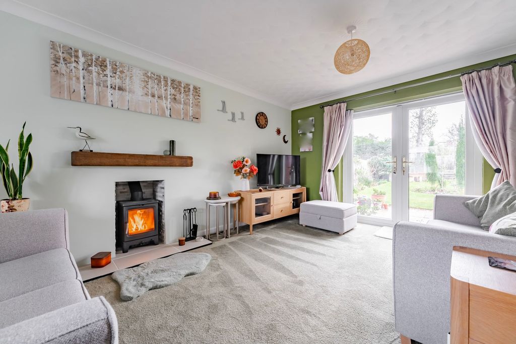 Property photo 3 of 23