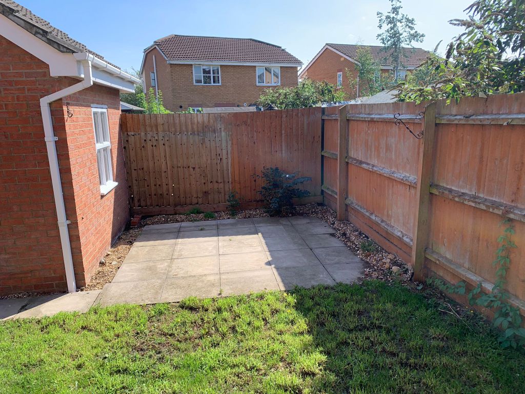 Property photo 2 of 7 Garden