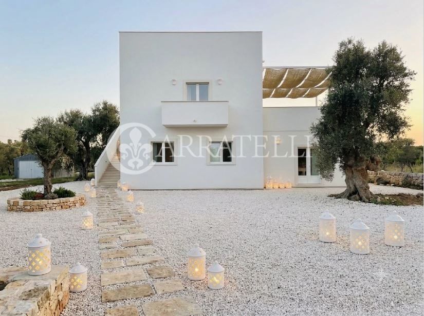 Property photo 1 of 57 Luxury Mill Overlooking The Gargano National Park With Panoramic Views Of Lake Varano And Close To The Sea