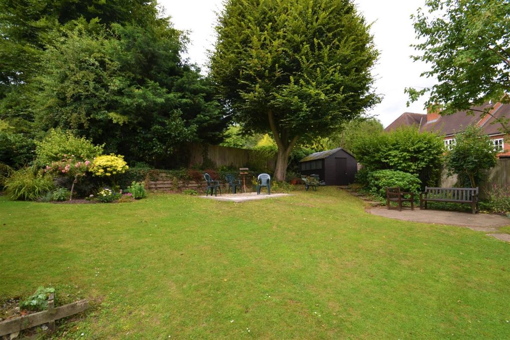 Property photo 2 of 12 Photo
