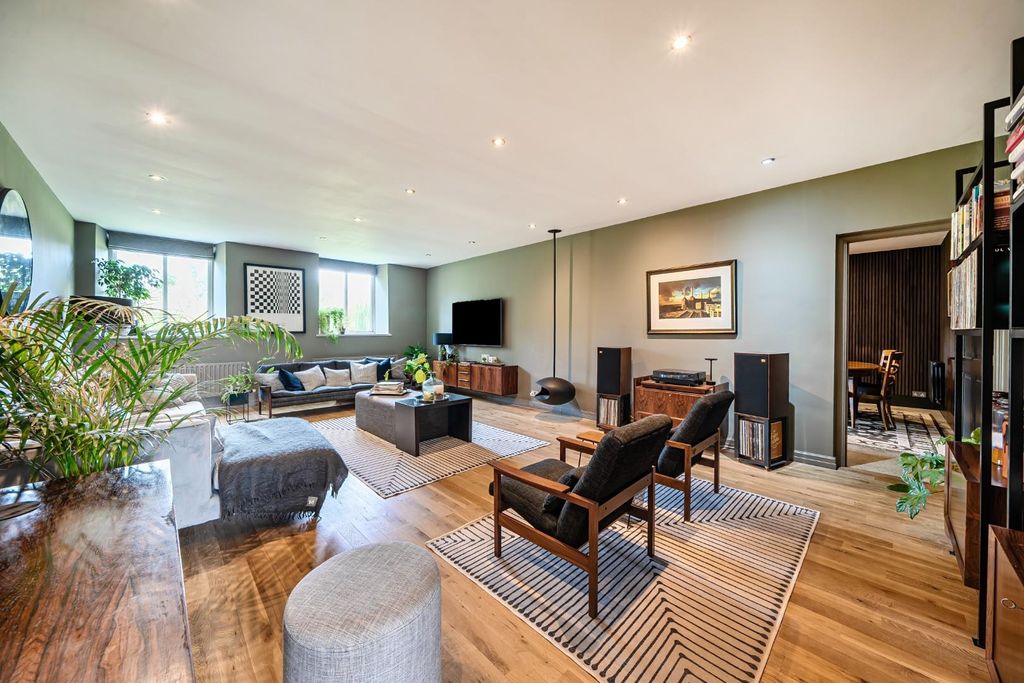 Property photo 1 of 17 1355505-4-68Cac9516A658.Jpg