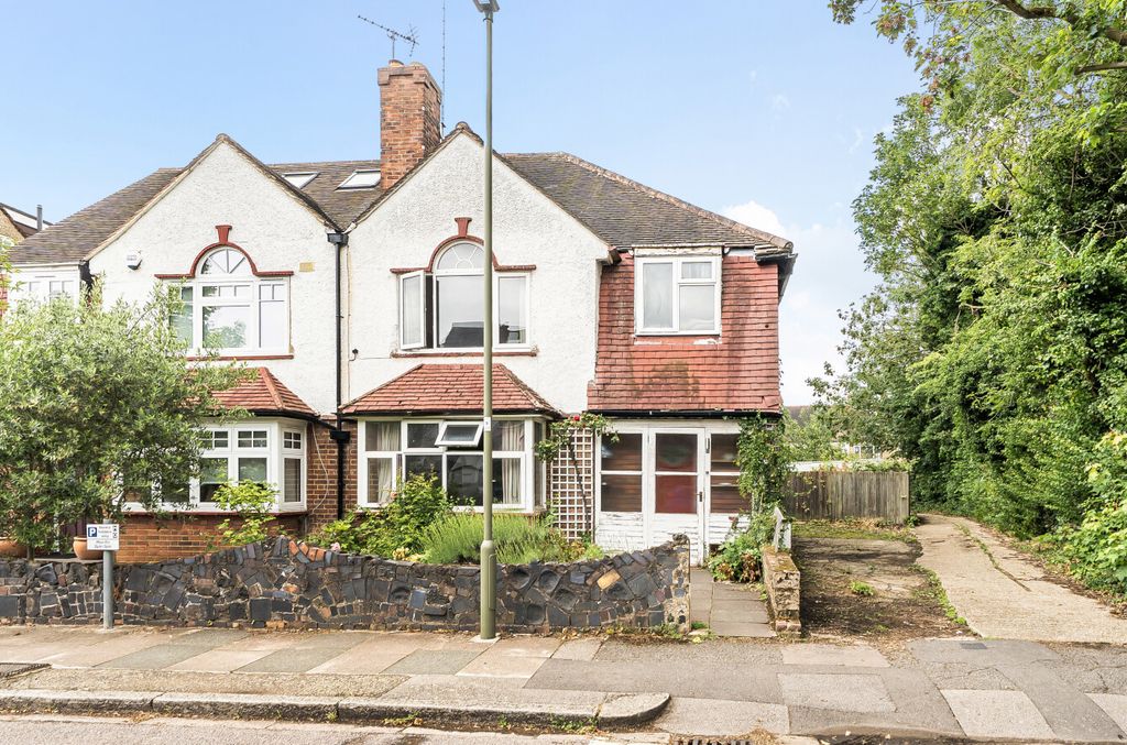 Property photo 1 of 16 1476665-26-6A2c1F...