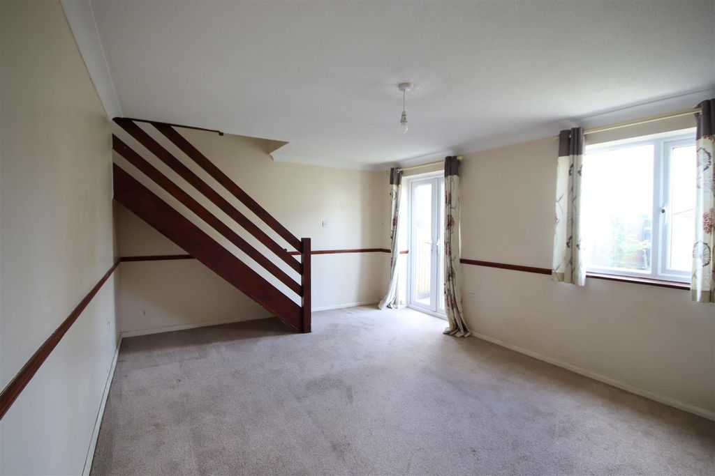 Property photo 3 of 8 Img_8814.Jpg