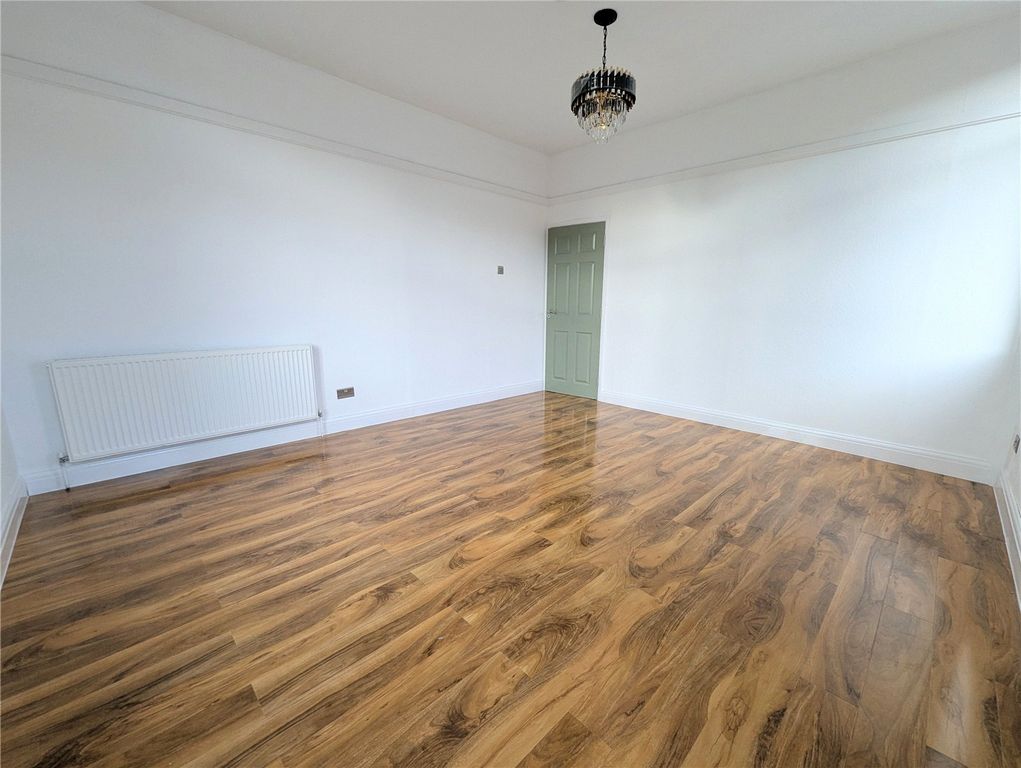 Property photo 3 of 12 Picture No. 09