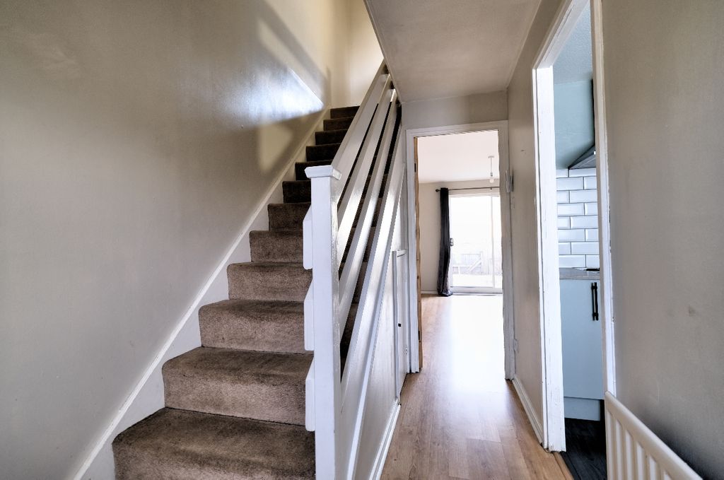 Property photo 3 of 16 Hallway Main