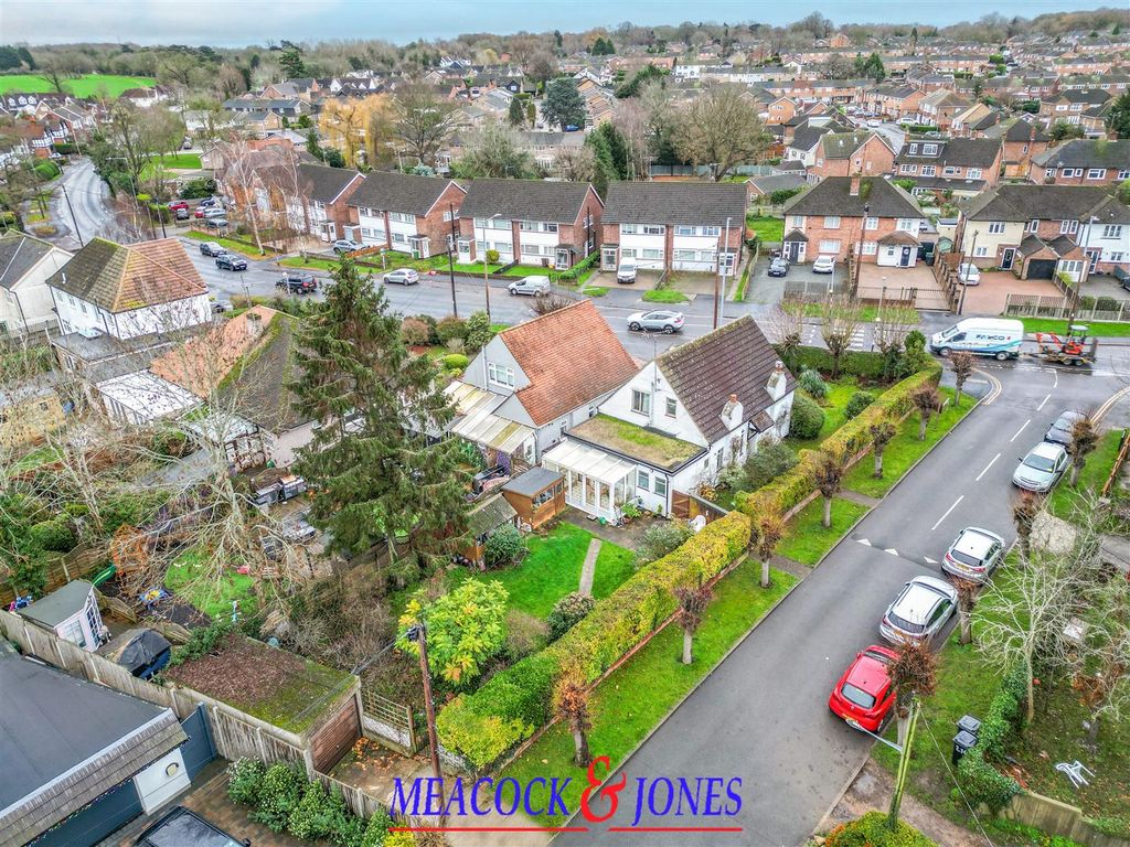 Additional image 7 of 4 bed detached bungalow for saleMount Pleasant Avenue, Hutton, Brentwood CM13