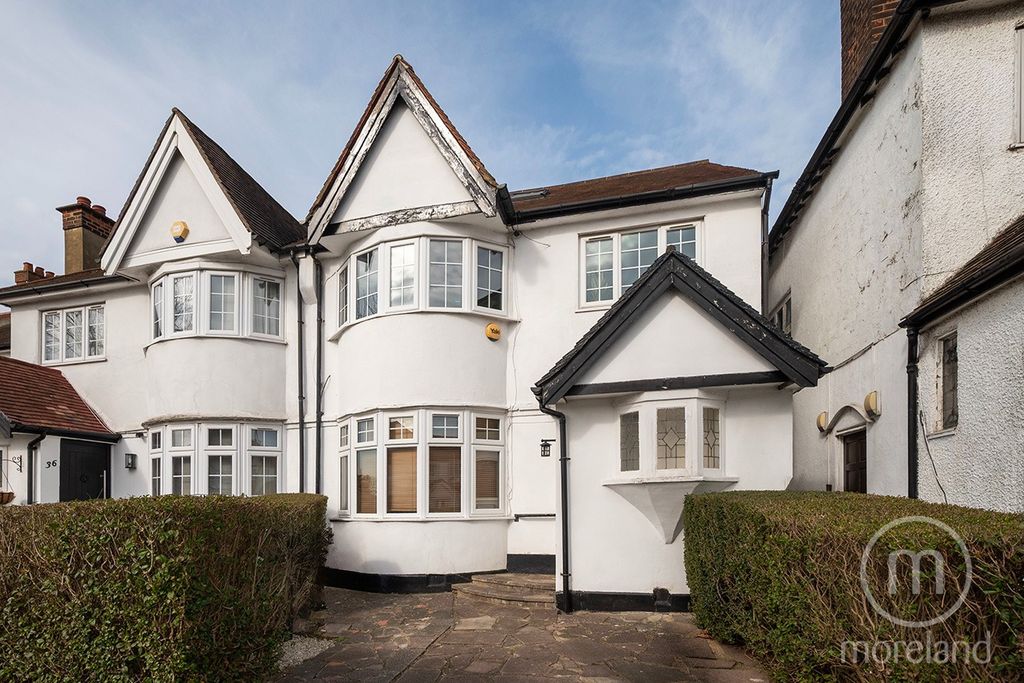 Property photo 1 of 12 3204422