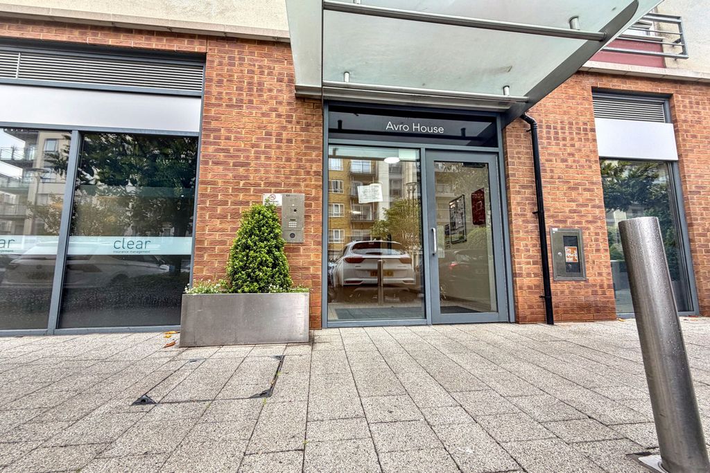 Property photo 3 of 3 Flat 12 Avro House, 5 Boulevard Drive, Colindale, London, Nw9 5Hf
