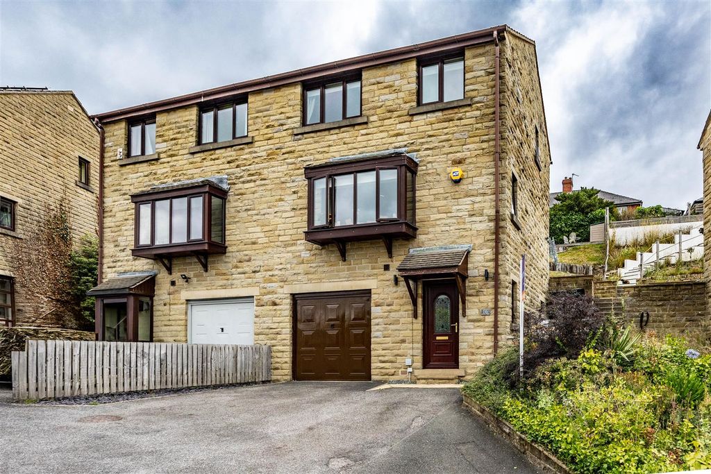 Property photo 1 of 35 16Kvhudds-290725-29.Jpg