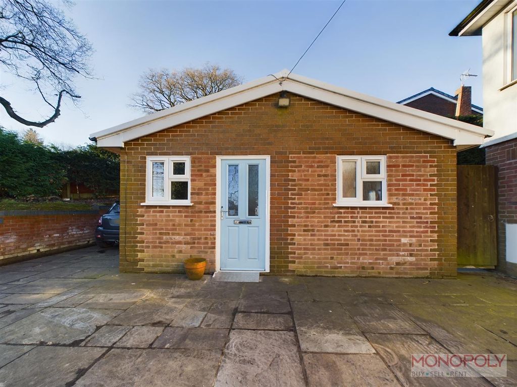 Property photo 3 of 38 Cam03815G0-Pr0154-Still006.Jpg