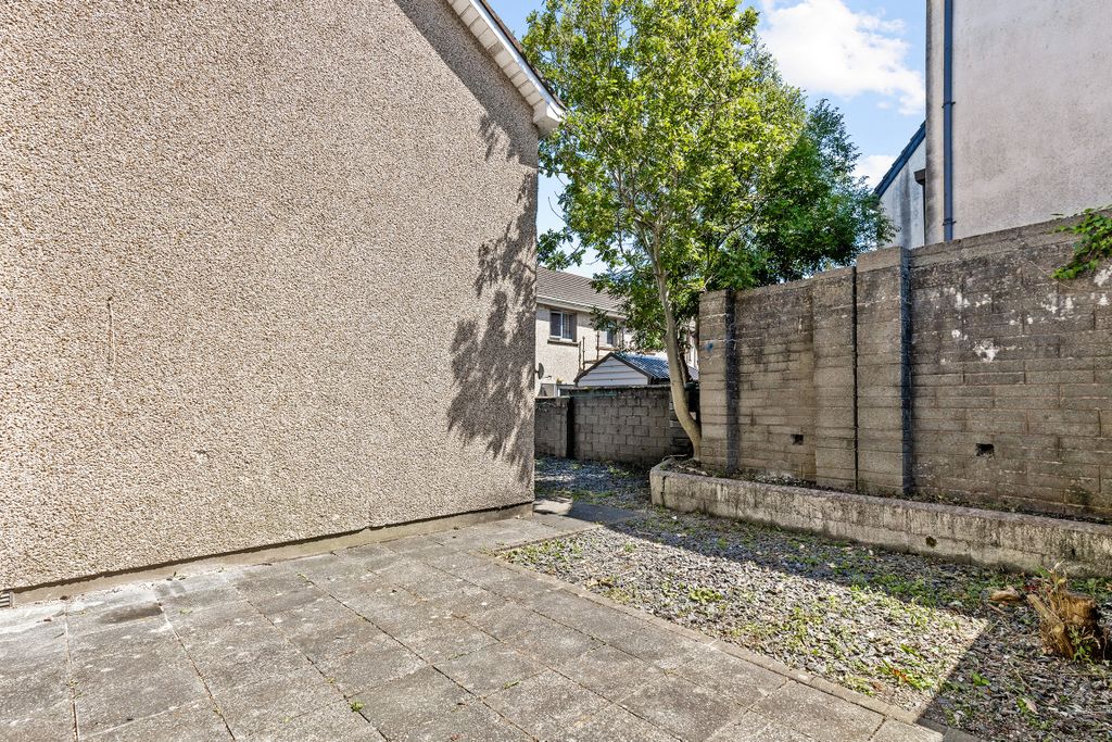Property photo 3 of 22
