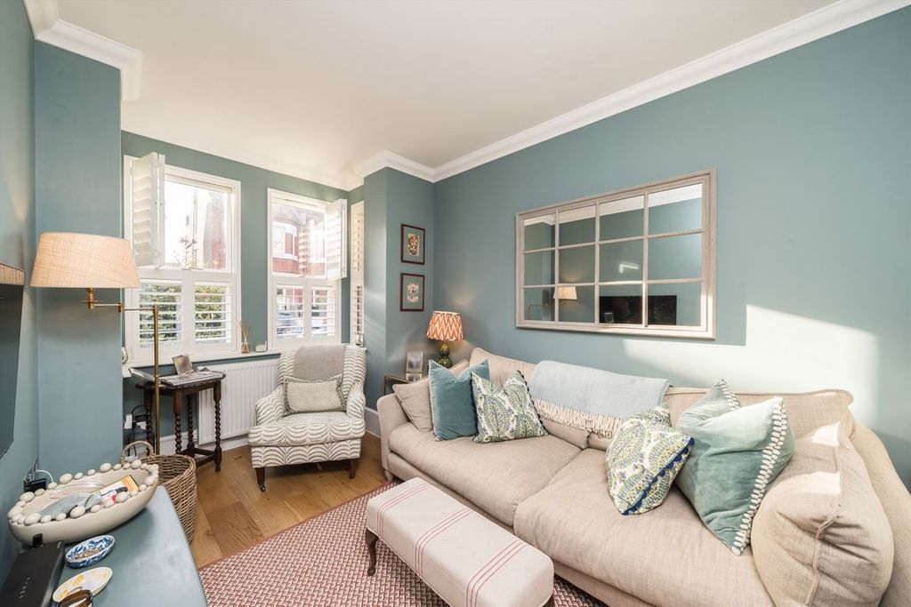 Property photo 2 of 9