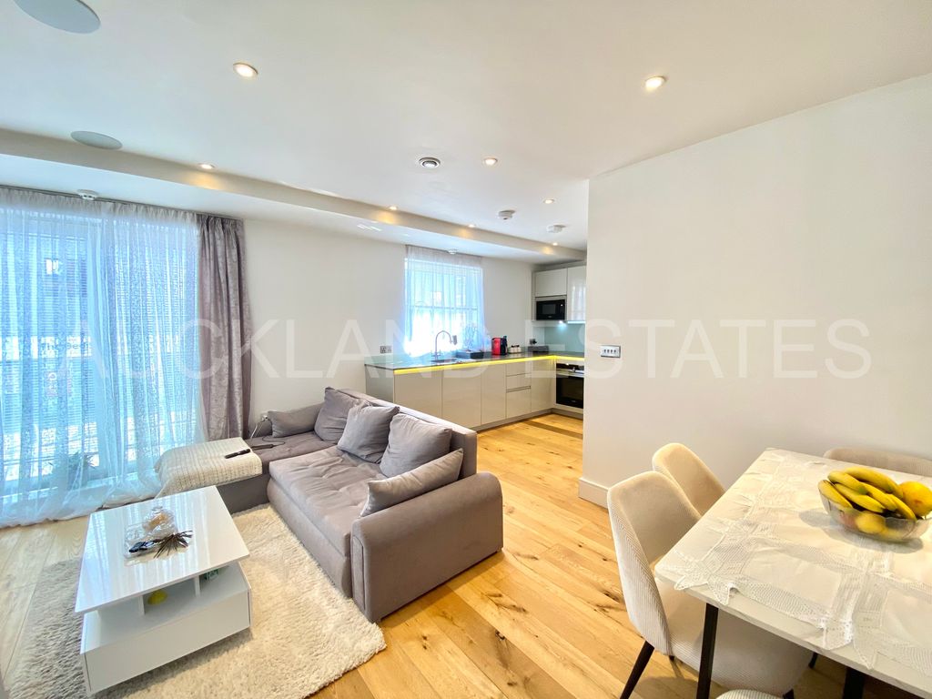 Property photo 3 of 13