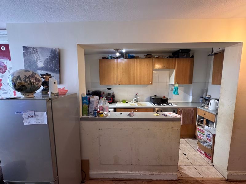 Property photo 3 of 9 Photo 7