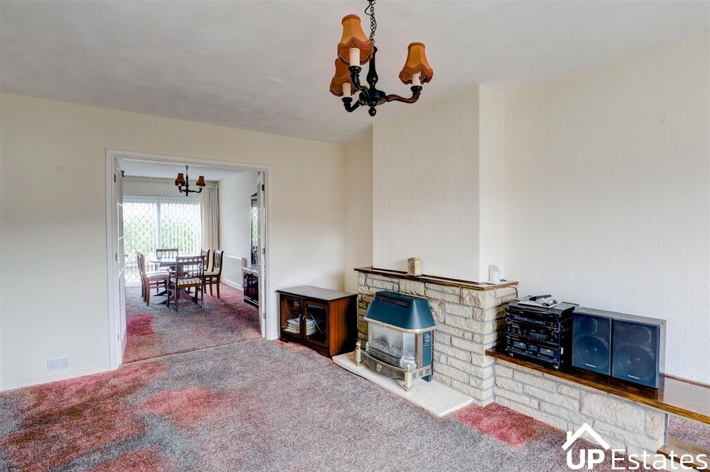 Property photo 3 of 12 Living Room