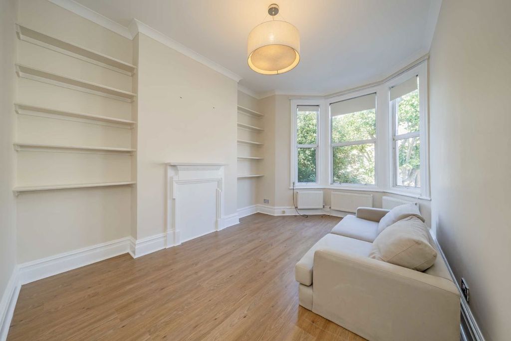 Property photo 2 of 5